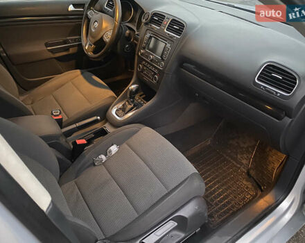 Серый Фольксваген Гольф, объемом двигателя 1.6 л и пробегом 240 тыс. км за 8350 $, фото 21 на Automoto.ua