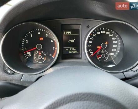 Серый Фольксваген Гольф, объемом двигателя 1.4 л и пробегом 202 тыс. км за 7800 $, фото 23 на Automoto.ua