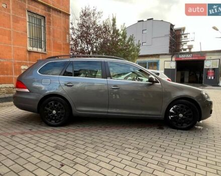 Серый Фольксваген Гольф, объемом двигателя 1.97 л и пробегом 300 тыс. км за 9200 $, фото 8 на Automoto.ua