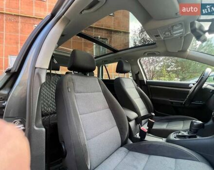 Серый Фольксваген Гольф, объемом двигателя 1.97 л и пробегом 300 тыс. км за 9200 $, фото 28 на Automoto.ua