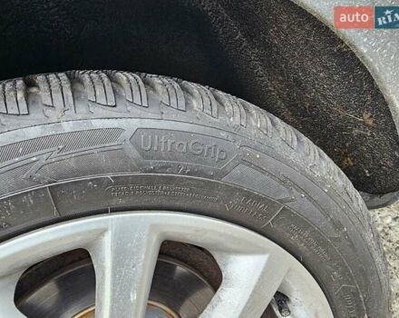 Серый Фольксваген Гольф, объемом двигателя 1.39 л и пробегом 266 тыс. км за 9000 $, фото 17 на Automoto.ua