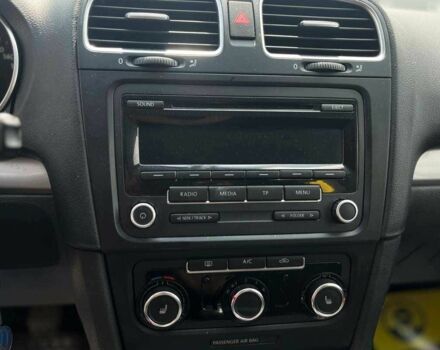 Серый Фольксваген Гольф, объемом двигателя 1.6 л и пробегом 333 тыс. км за 7500 $, фото 19 на Automoto.ua