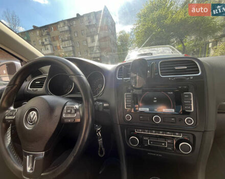 Серый Фольксваген Гольф, объемом двигателя 1.6 л и пробегом 266 тыс. км за 8700 $, фото 7 на Automoto.ua