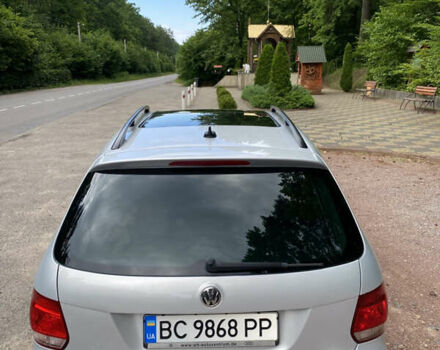 Серый Фольксваген Гольф, объемом двигателя 1.6 л и пробегом 242 тыс. км за 7800 $, фото 6 на Automoto.ua