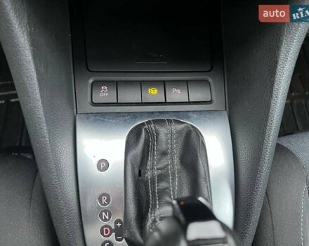 Серый Фольксваген Гольф, объемом двигателя 1.97 л и пробегом 302 тыс. км за 9000 $, фото 22 на Automoto.ua