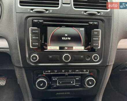 Сірий Фольксваген Гольф, об'ємом двигуна 1.97 л та пробігом 223 тис. км за 7950 $, фото 103 на Automoto.ua