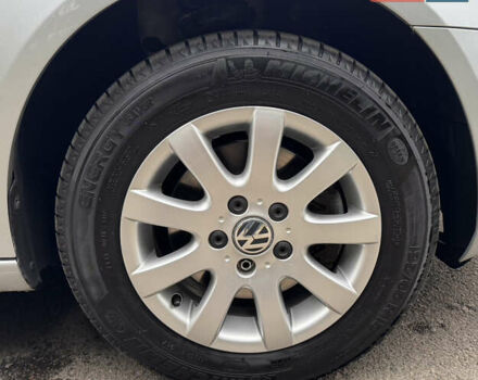 Серый Фольксваген Гольф, объемом двигателя 1.6 л и пробегом 221 тыс. км за 9450 $, фото 80 на Automoto.ua