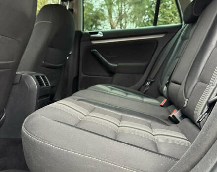 Серый Фольксваген Гольф, объемом двигателя 1.6 л и пробегом 221 тыс. км за 9450 $, фото 54 на Automoto.ua