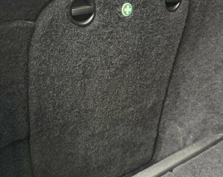 Серый Фольксваген Гольф, объемом двигателя 1.6 л и пробегом 221 тыс. км за 9450 $, фото 63 на Automoto.ua