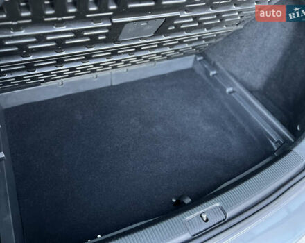 Серый Фольксваген Гольф, объемом двигателя 1.6 л и пробегом 240 тыс. км за 8750 $, фото 36 на Automoto.ua