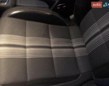 Серый Фольксваген Гольф, объемом двигателя 2 л и пробегом 320 тыс. км за 9200 $, фото 18 на Automoto.ua