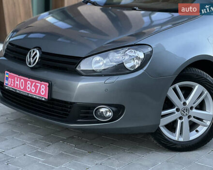 Серый Фольксваген Гольф, объемом двигателя 1.6 л и пробегом 240 тыс. км за 8750 $, фото 12 на Automoto.ua