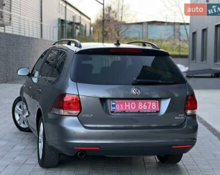 Серый Фольксваген Гольф, объемом двигателя 1.6 л и пробегом 240 тыс. км за 8750 $, фото 4 на Automoto.ua