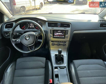 Серый Фольксваген Гольф, объемом двигателя 1.6 л и пробегом 263 тыс. км за 9200 $, фото 4 на Automoto.ua