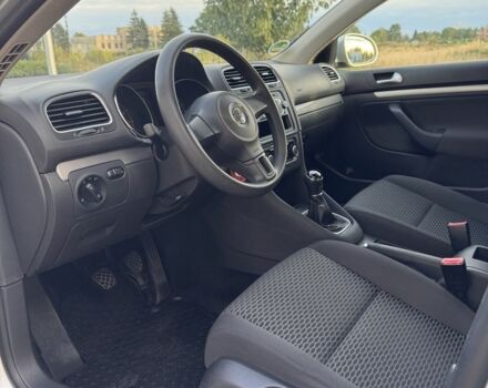 Серый Фольксваген Гольф, объемом двигателя 1.2 л и пробегом 119 тыс. км за 8300 $, фото 12 на Automoto.ua