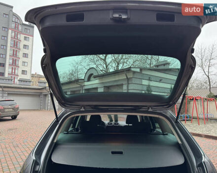 Сірий Фольксваген Гольф, об'ємом двигуна 1.97 л та пробігом 223 тис. км за 7950 $, фото 169 на Automoto.ua