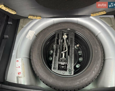 Серый Фольксваген Гольф, объемом двигателя 1.6 л и пробегом 221 тыс. км за 9450 $, фото 62 на Automoto.ua