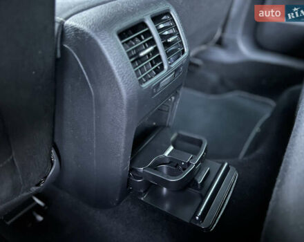 Серый Фольксваген Гольф, объемом двигателя 1.6 л и пробегом 240 тыс. км за 8750 $, фото 25 на Automoto.ua