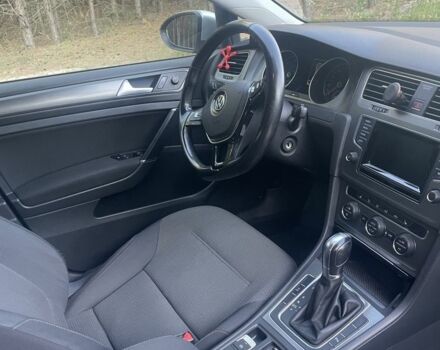 Фольксваген Гольф 2013 в Киеве на Automoto.ua Серый Фольксваген Гольф, объемом двигателя 1.6 л и пробегом 277 тыс. км за 9500 $, фото 9 на Automoto.ua