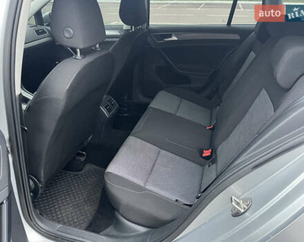 Серый Фольксваген Гольф, объемом двигателя 1.6 л и пробегом 242 тыс. км за 10900 $, фото 13 на Automoto.ua