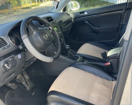 Серый Фольксваген Гольф, объемом двигателя 1.6 л и пробегом 328 тыс. км за 7500 $, фото 7 на Automoto.ua