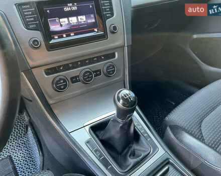 Серый Фольксваген Гольф, объемом двигателя 1.6 л и пробегом 263 тыс. км за 9200 $, фото 7 на Automoto.ua