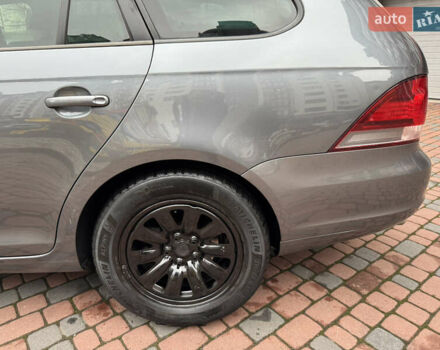 Сірий Фольксваген Гольф, об'ємом двигуна 1.97 л та пробігом 223 тис. км за 7950 $, фото 57 на Automoto.ua