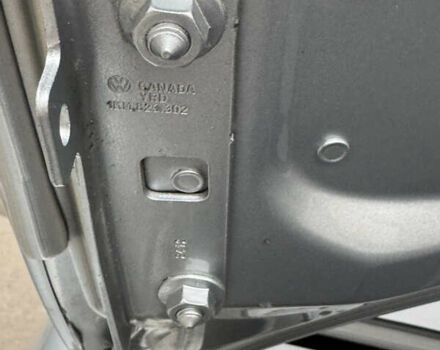 Серый Фольксваген Гольф, объемом двигателя 1.6 л и пробегом 221 тыс. км за 9450 $, фото 70 на Automoto.ua