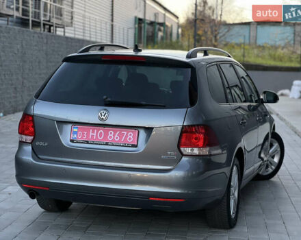Серый Фольксваген Гольф, объемом двигателя 1.6 л и пробегом 240 тыс. км за 8750 $, фото 16 на Automoto.ua