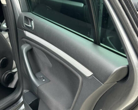 Серый Фольксваген Гольф, объемом двигателя 1.4 л и пробегом 243 тыс. км за 8800 $, фото 41 на Automoto.ua