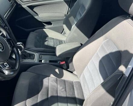 Серый Фольксваген Гольф, объемом двигателя 1.6 л и пробегом 233 тыс. км за 10450 $, фото 20 на Automoto.ua