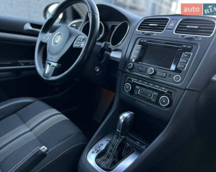 Серый Фольксваген Гольф, объемом двигателя 1.6 л и пробегом 240 тыс. км за 8750 $, фото 27 на Automoto.ua