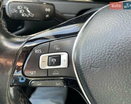 Серый Фольксваген Гольф, объемом двигателя 1.6 л и пробегом 233 тыс. км за 10450 $, фото 19 на Automoto.ua