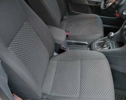 Серый Фольксваген Гольф, объемом двигателя 1.6 л и пробегом 259 тыс. км за 7700 $, фото 23 на Automoto.ua