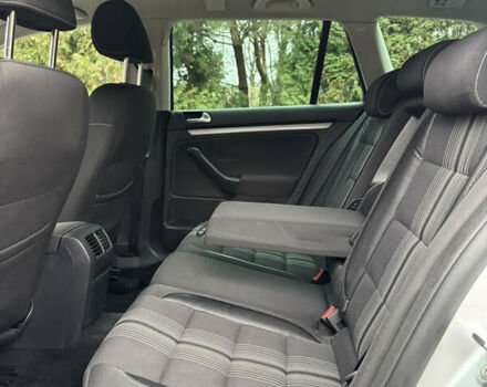 Серый Фольксваген Гольф, объемом двигателя 1.6 л и пробегом 221 тыс. км за 9450 $, фото 56 на Automoto.ua