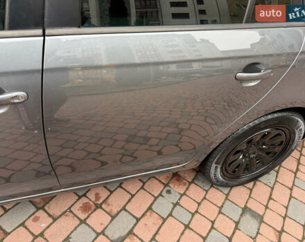 Сірий Фольксваген Гольф, об'ємом двигуна 1.97 л та пробігом 223 тис. км за 7950 $, фото 84 на Automoto.ua