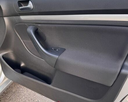 Серый Фольксваген Гольф, объемом двигателя 1.2 л и пробегом 119 тыс. км за 8300 $, фото 16 на Automoto.ua