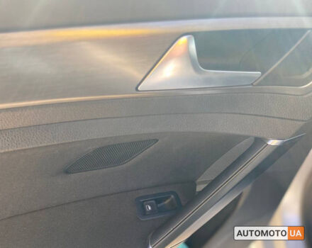 Серый Фольксваген Гольф, объемом двигателя 1.6 л и пробегом 285 тыс. км за 10300 $, фото 22 на Automoto.ua