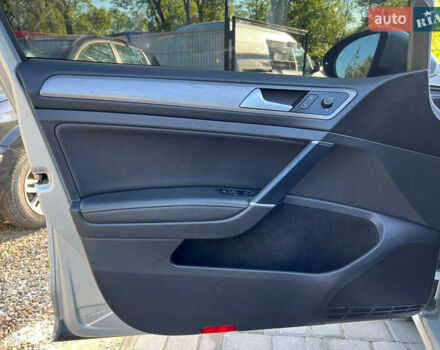 Серый Фольксваген Гольф, объемом двигателя 1.6 л и пробегом 263 тыс. км за 9200 $, фото 10 на Automoto.ua