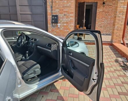 Сірий Фольксваген Гольф, об'ємом двигуна 1.6 л та пробігом 275 тис. км за 8400 $, фото 7 на Automoto.ua