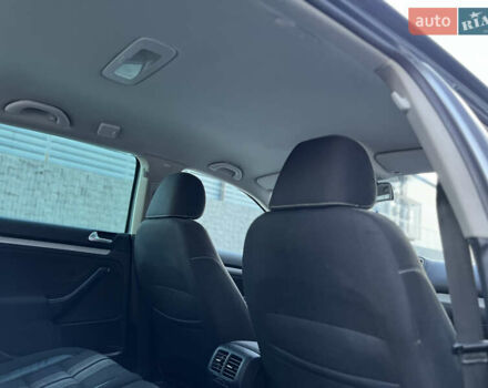 Серый Фольксваген Гольф, объемом двигателя 1.6 л и пробегом 240 тыс. км за 8750 $, фото 30 на Automoto.ua