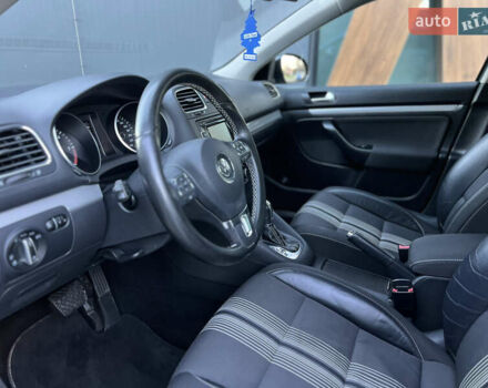 Серый Фольксваген Гольф, объемом двигателя 1.6 л и пробегом 240 тыс. км за 8750 $, фото 22 на Automoto.ua