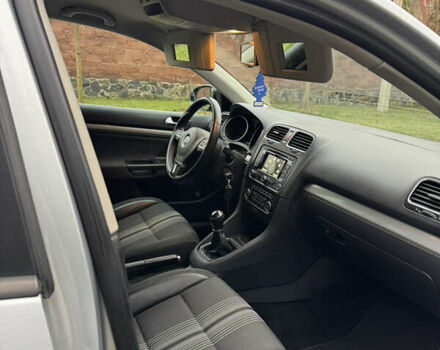 Серый Фольксваген Гольф, объемом двигателя 1.6 л и пробегом 221 тыс. км за 9450 $, фото 52 на Automoto.ua