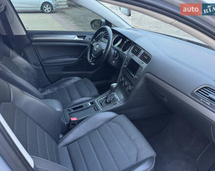 Серый Фольксваген Гольф, объемом двигателя 1.6 л и пробегом 267 тыс. км за 10300 $, фото 9 на Automoto.ua