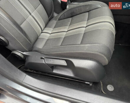 Сірий Фольксваген Гольф, об'ємом двигуна 1.97 л та пробігом 223 тис. км за 7950 $, фото 139 на Automoto.ua