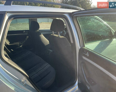 Серый Фольксваген Гольф, объемом двигателя 1.6 л и пробегом 330 тыс. км за 7200 $, фото 25 на Automoto.ua