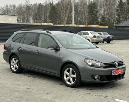 Серый Фольксваген Гольф, объемом двигателя 1.4 л и пробегом 243 тыс. км за 8800 $, фото 6 на Automoto.ua