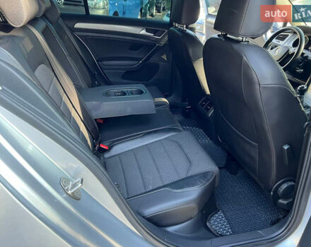 Серый Фольксваген Гольф, объемом двигателя 1.6 л и пробегом 263 тыс. км за 9200 $, фото 14 на Automoto.ua