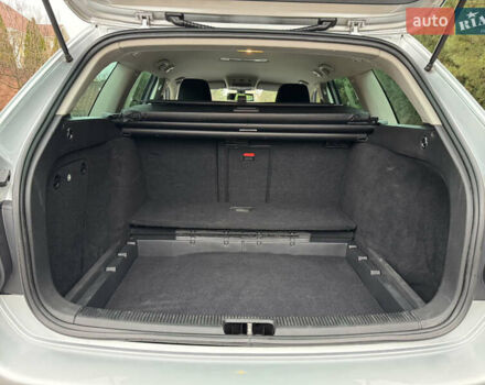 Серый Фольксваген Гольф, объемом двигателя 1.6 л и пробегом 221 тыс. км за 9450 $, фото 61 на Automoto.ua