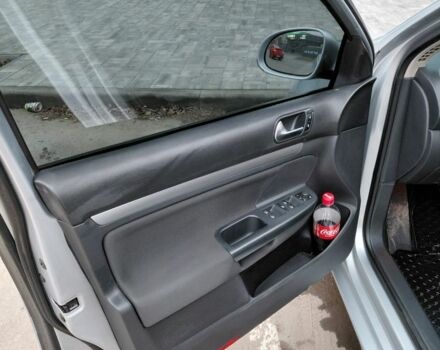 Сірий Фольксваген Гольф, об'ємом двигуна 1.6 л та пробігом 259 тис. км за 7800 $, фото 16 на Automoto.ua